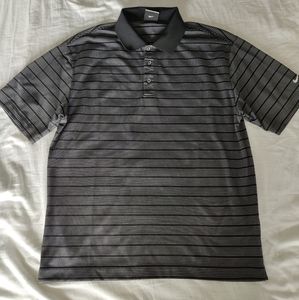 Nike golf shirt sz medium